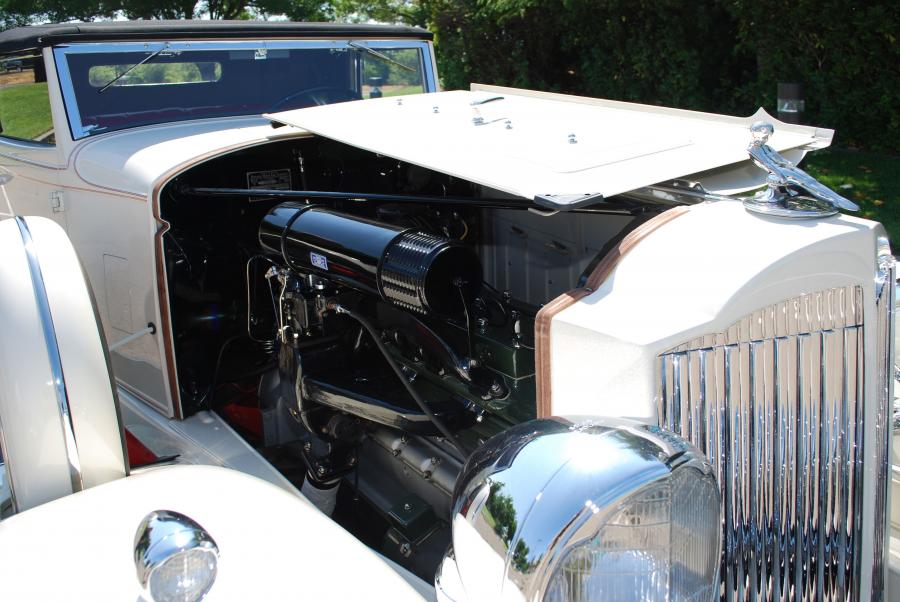  Packard Super Eight Coupe Roadster 1933 года  (фото 13 из 23)